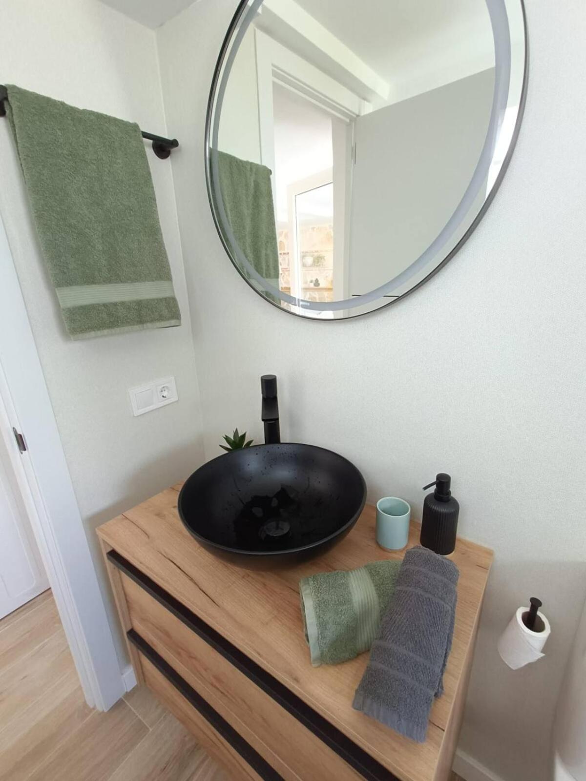 Nuevo Apartamento Moderno En Benicasim Con Terraza Y A Minutos De La Playa 베니카씸 외부 사진